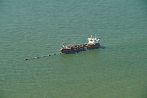 DSC02169- Hopper dredge releasing in DI beneficial use area