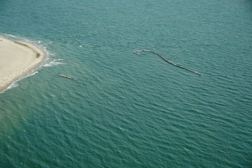 DSC02587- DANGER- Dredge Pipes and Floating Drums left unmarked!!