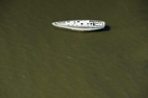 DSC02755- Derelict Sailboat